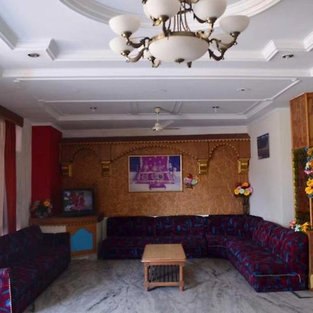 Goroomgo Hotel The Sojourn, Adharshila & Gulmohar Cottages Dharamsala Esterno foto