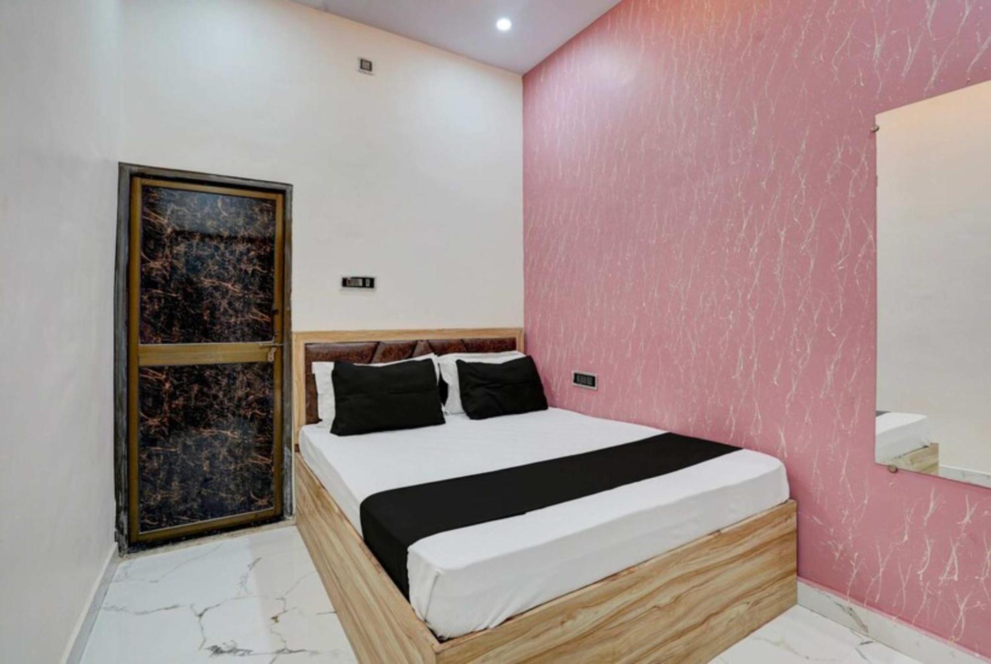 Goroomgo Hotel The Sojourn, Adharshila & Gulmohar Cottages Dharamsala Esterno foto