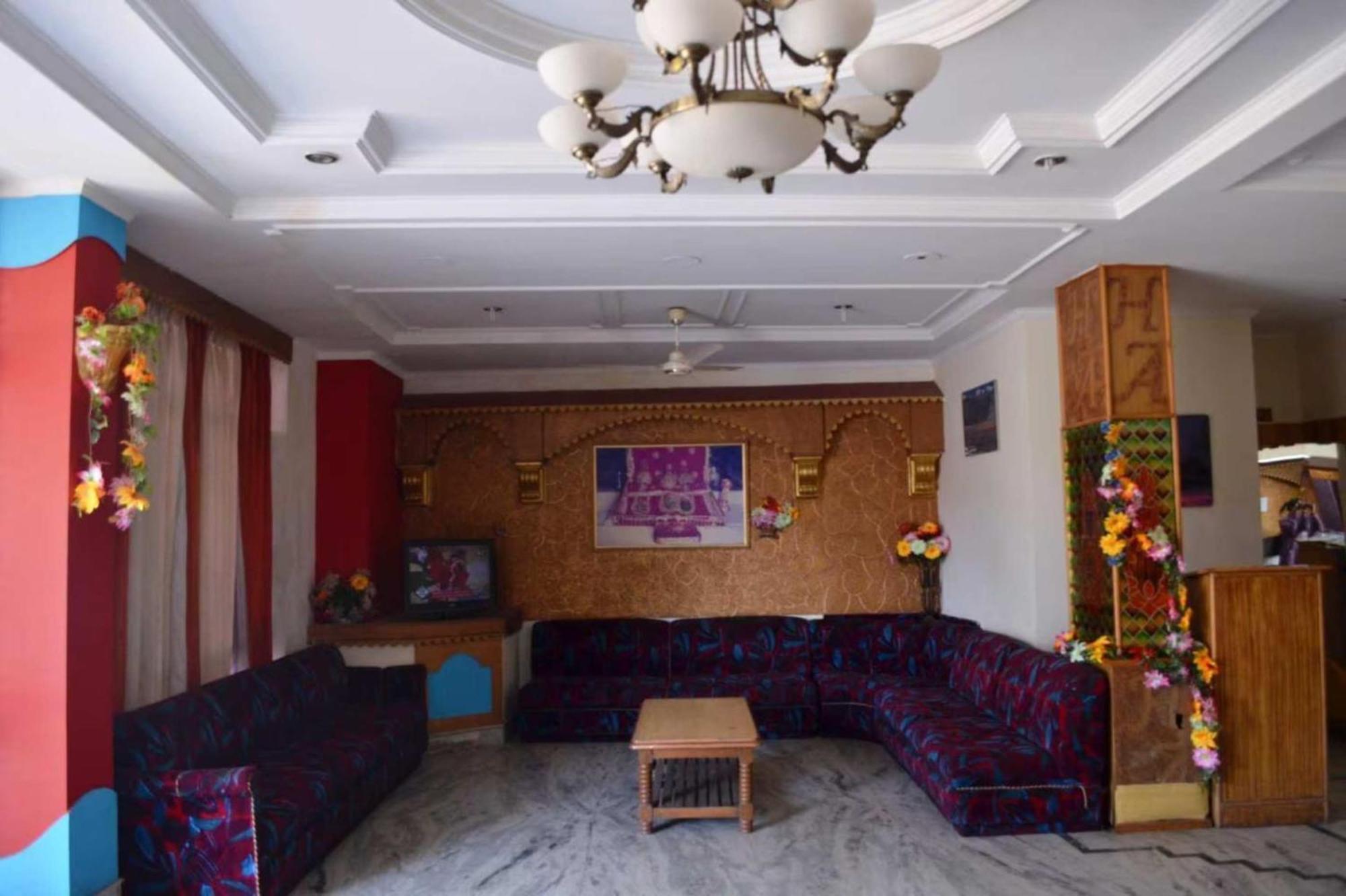 Goroomgo Hotel The Sojourn, Adharshila & Gulmohar Cottages Dharamsala Esterno foto